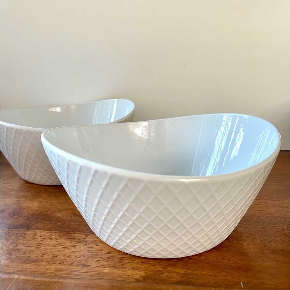 Set of 2 Over and Back Bowls, What A Dish, White, Embossed Criss Cross, Diamond - Picture 6 of 9